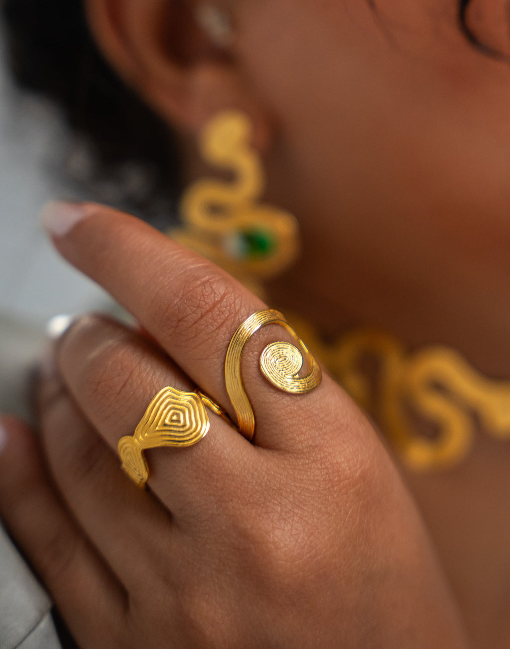 Swirling Ring - 3