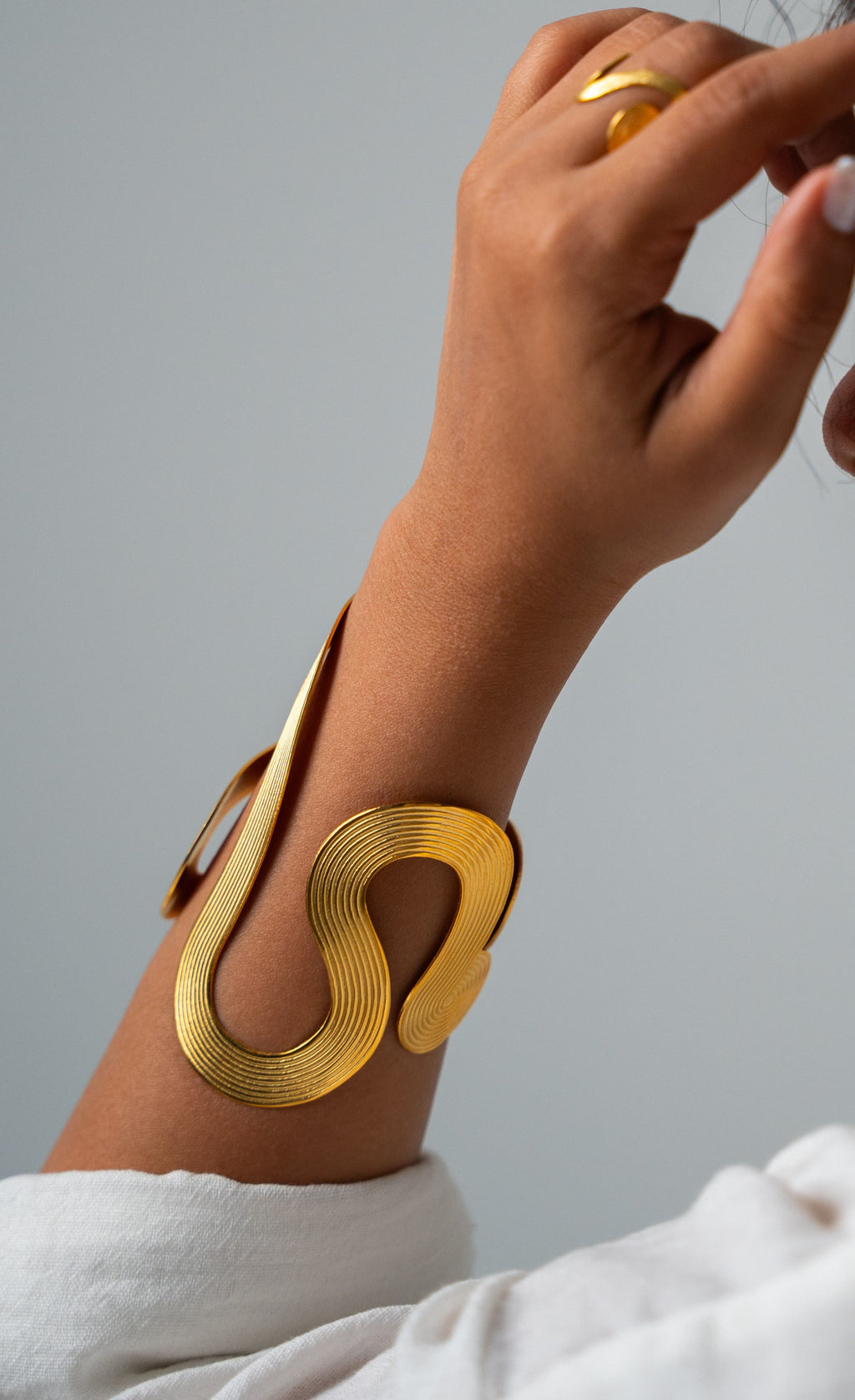 Twist Cuff 3 - 2