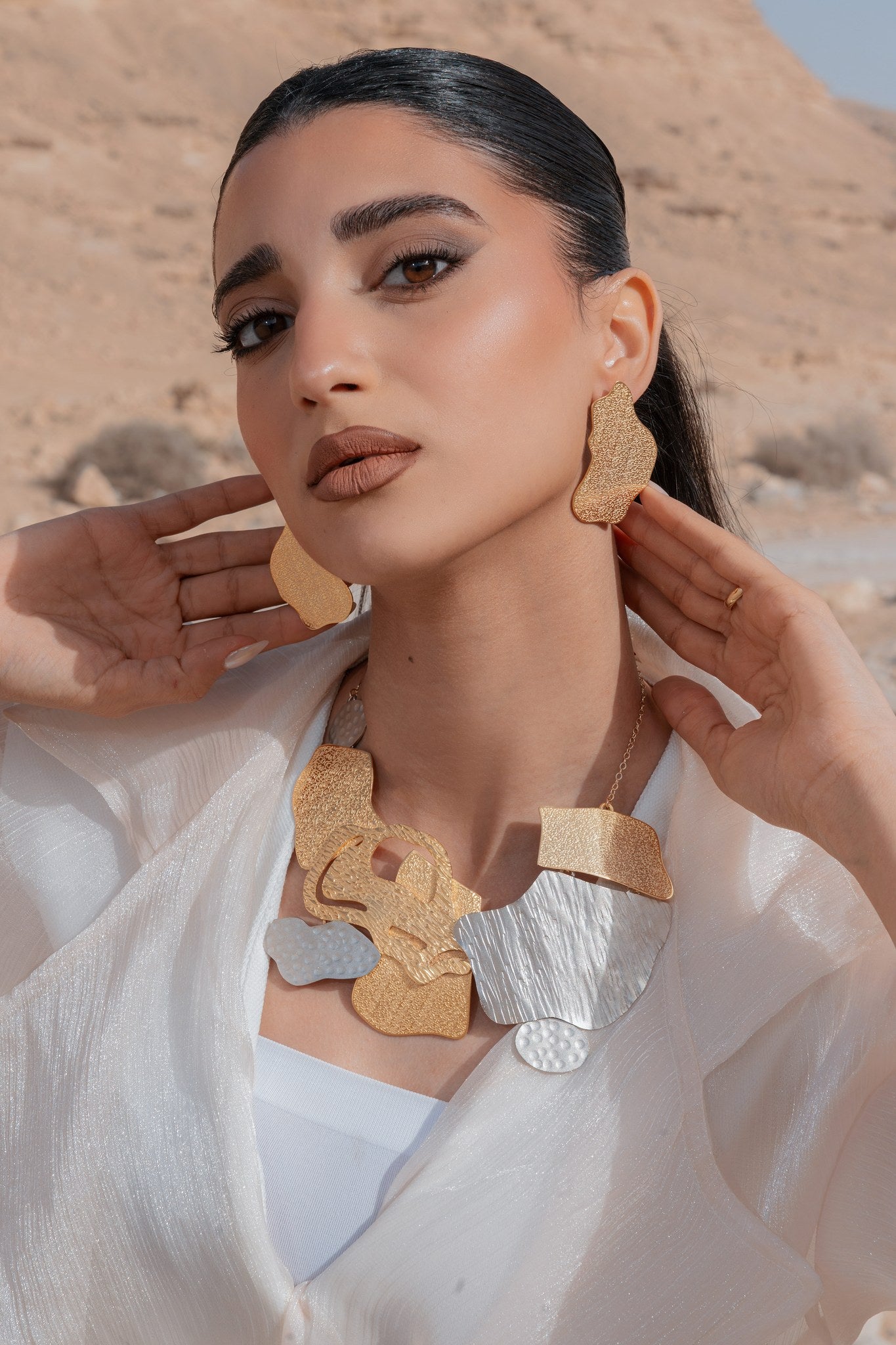 Sol Necklace